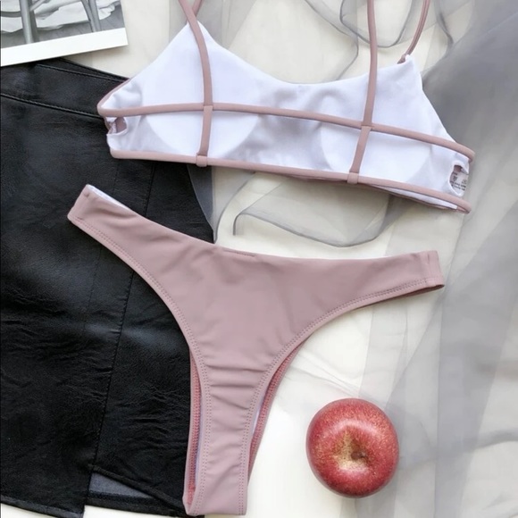 Beautiful Mauve bikini - Picture 2 of 5